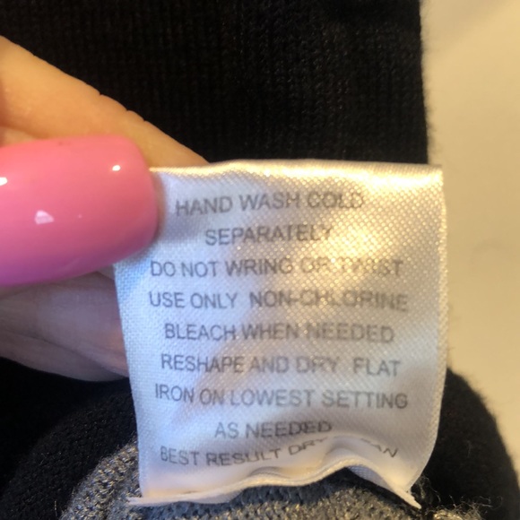 Gray and Black light weight top - Picture 9 of 9